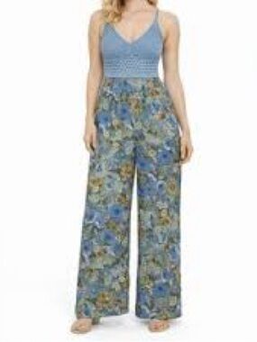 Boho BOG Periwinkle Floral M Jumpsuit